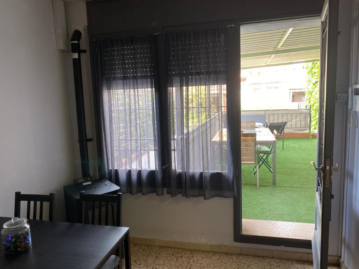 Apartamento Entero Con Terraza En El Centro De Rubí Exteriér fotografie